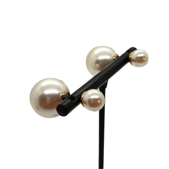 G by Gennaro Faux Pearl Earrings - Picture 1 of 3